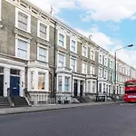 Modern 2 Bed En-Suite Chelsea