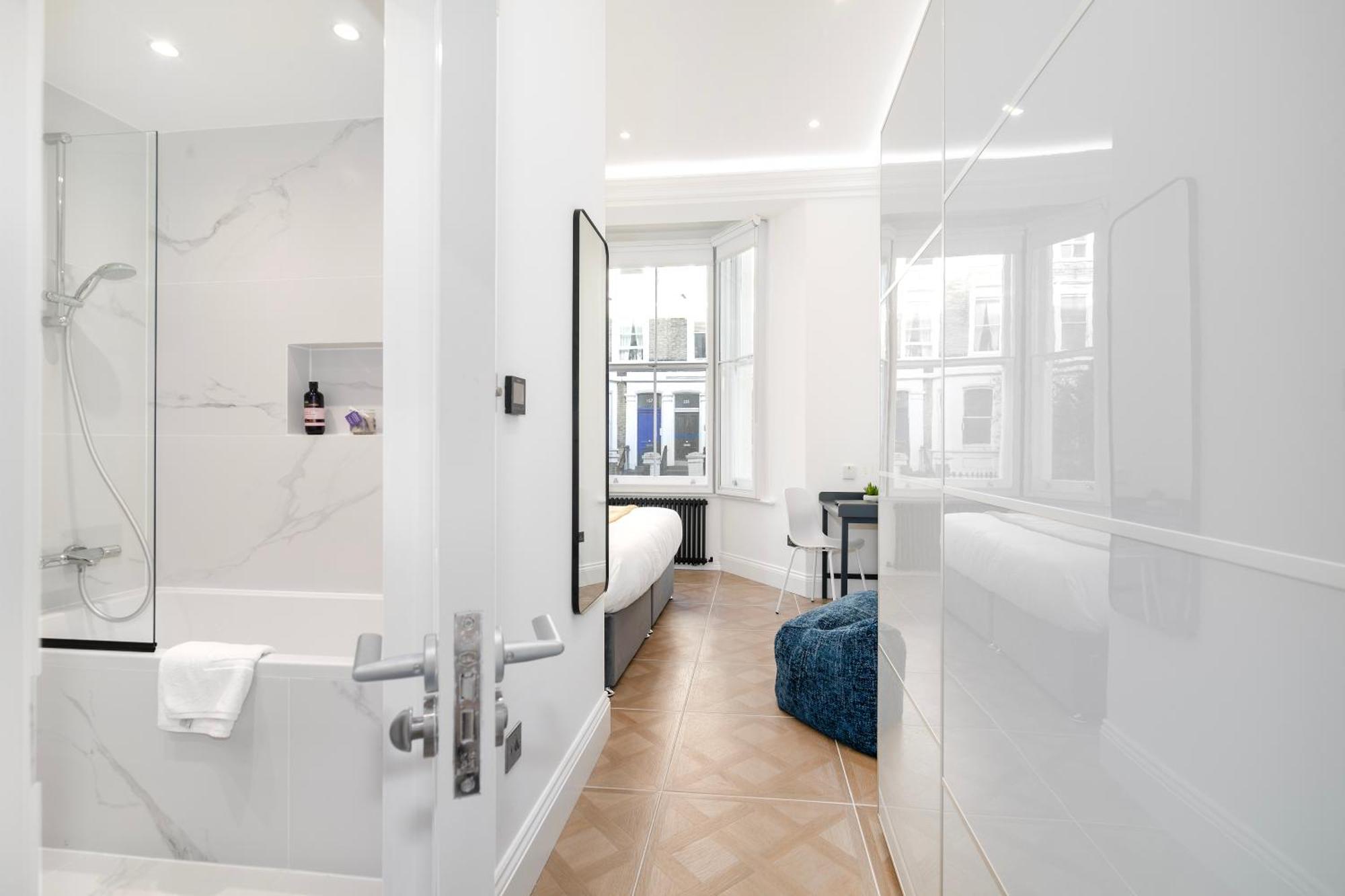 Modern 2 Bed En-suite Chelsea *